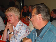 Tivola's Welt - Bildergalerie Neuendorfer Dorffest im Jahr 2003 - Beatabend mit der Gruppen The Jets, Sperrstund und Sohlmen