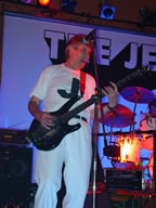 Tivola's Welt - Bildergalerie Neuendorfer Dorffest im Jahr 2003 - Beatabend mit der Gruppen The Jets, Sperrstund und Sohlmen