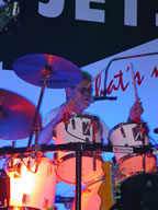 Tivola's Welt - Bildergalerie Neuendorfer Dorffest im Jahr 2003 - Beatabend mit der Gruppen The Jets, Sperrstund und Sohlmen