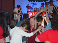 Tivola's Welt - Bildergalerie Neuendorfer Dorffest im Jahr 2003 - Beatabend mit der Gruppen The Jets, Sperrstund und Sohlmen