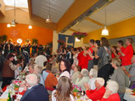 Tivola's Welt - Bildergalerie Neuendorfer Dorffest im Jahr 2003 - Beatabend mit der Gruppen The Jets, Sperrstund und Sohlmen