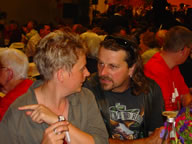 Tivola's Welt - Bildergalerie Neuendorfer Dorffest im Jahr 2003 - Beatabend mit der Gruppen The Jets, Sperrstund und Sohlmen