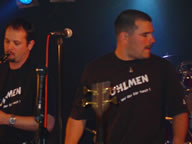 Tivola's Welt - Bildergalerie Neuendorfer Dorffest im Jahr 2003 - Beatabend mit der Gruppen The Jets, Sperrstund und Sohlmen