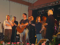 Tivola's Welt - Bildergalerie Neuendorfer Dorffest im Jahr 2003 - Beatabend mit der Gruppen The Jets, Sperrstund und Sohlmen