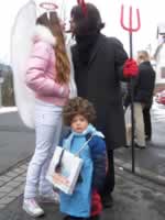 Tivola's Welt - Bildergalerie 2010-02-13 Faschingsumzug in Gemünden - es war bitterkalt zumind. für mich :-)